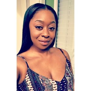 Meet your Posher, Deliah